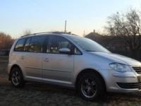 Volkswagen Touran 2010 СЕРЕБРО
